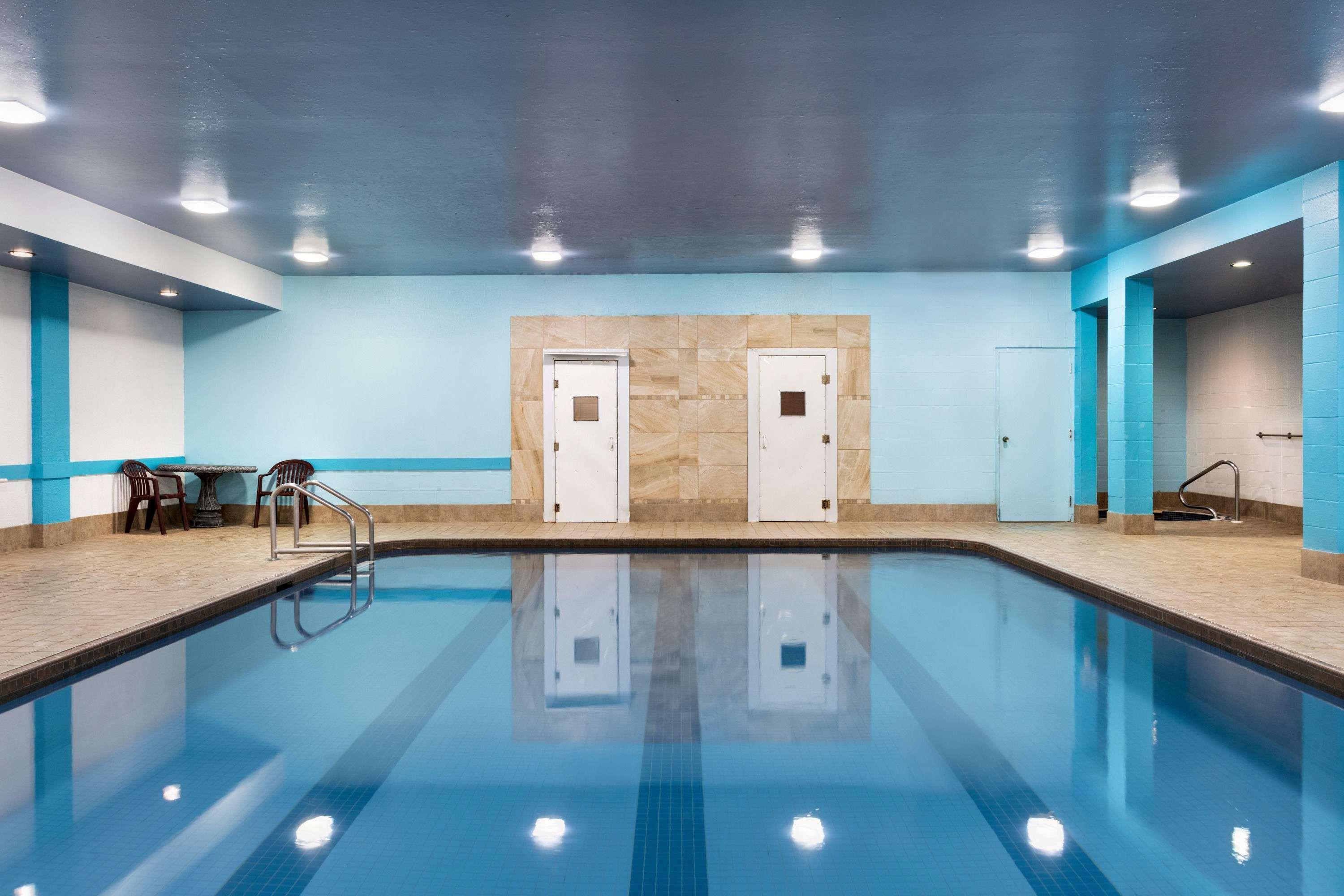 Travelodge By Wyndham Simcoe Εξωτερικό φωτογραφία